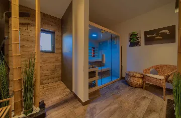 Linardići Villa with Heated Pool for 8 Guests