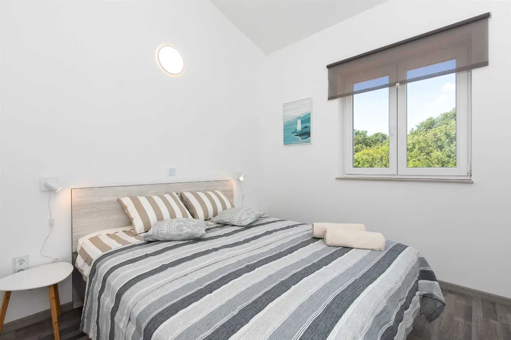 3-Bedroom Holiday House in Vrh for 6 Guests