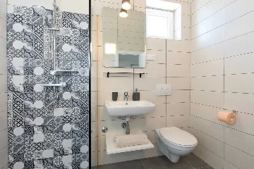 3-Bedroom Holiday House in Vrh for 6 Guests