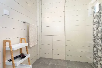 3-Bedroom Holiday House in Vrh for 6 Guests