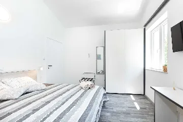 3-Bedroom Holiday House in Vrh for 6 Guests