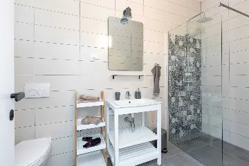 3-Bedroom Holiday House in Vrh for 6 Guests