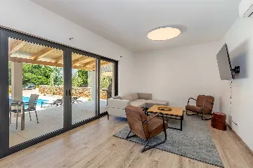 3-Bedroom House in Dobrinj for Up to 7 Guests