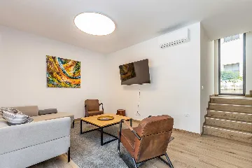 3-Bedroom House in Dobrinj for Up to 7 Guests