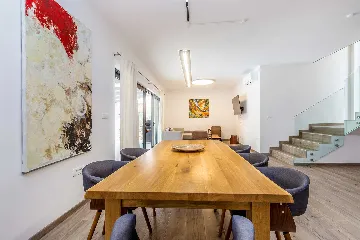 3-Bedroom House in Dobrinj for Up to 7 Guests