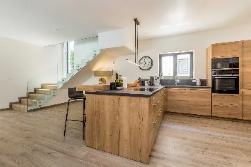 3-Bedroom House in Dobrinj for Up to 7 Guests