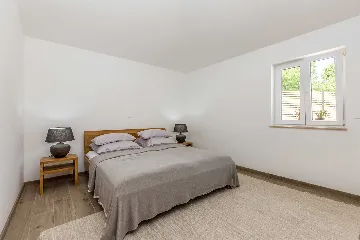 3-Bedroom House in Dobrinj for Up to 7 Guests