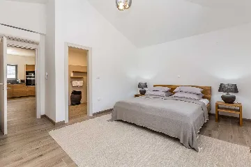 3-Bedroom House in Dobrinj for Up to 7 Guests