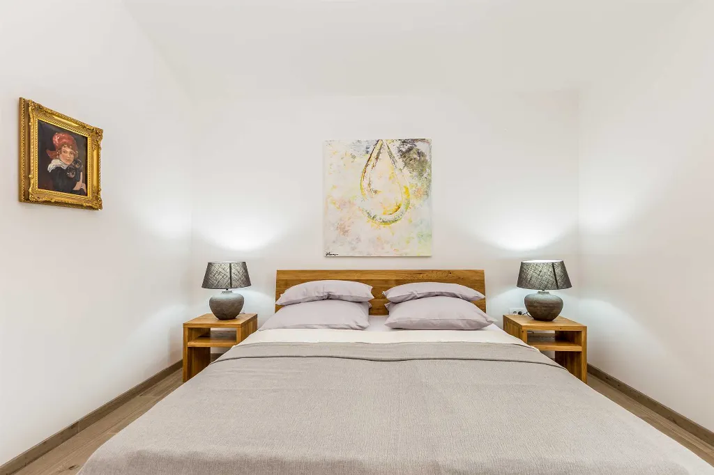 3-Bedroom House in Dobrinj for Up to 7 Guests