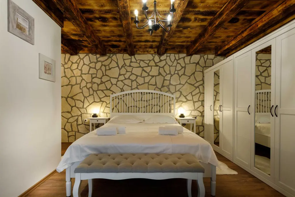 3-Bedroom Apartment with Sea View in Pinezići
