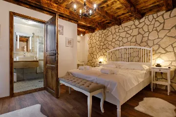 3-Bedroom Apartment with Sea View in Pinezići