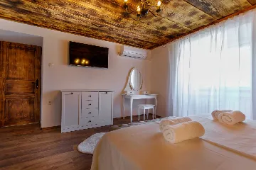 3-Bedroom Apartment with Sea View in Pinezići