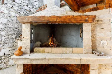 3-Bedroom Apartment with Sea View in Pinezići