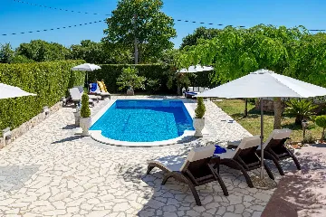 4-Bedroom House with Pool in Kras, Croatia
