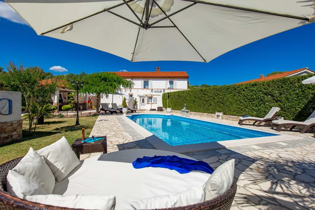 4-Bedroom House with Pool in Kras, Croatia