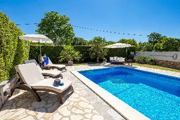 4-Bedroom House with Pool in Kras, Croatia