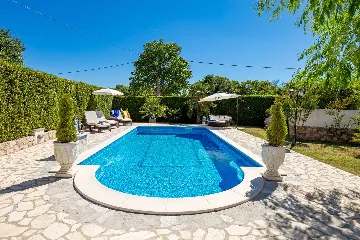 4-Bedroom House with Pool in Kras, Croatia