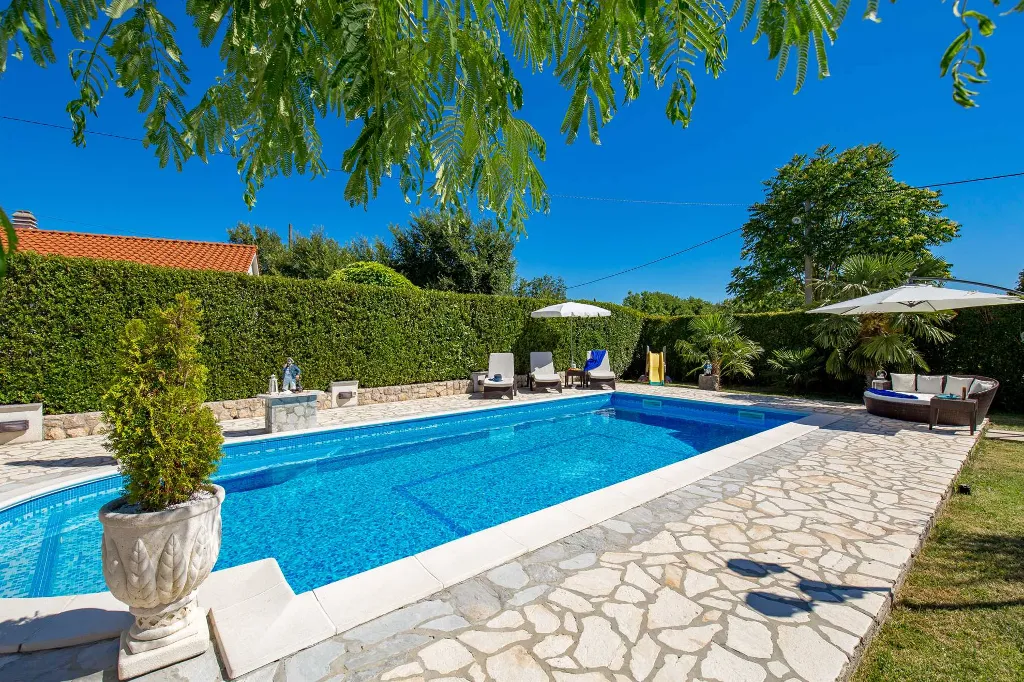 4-Bedroom House with Pool in Kras, Croatia