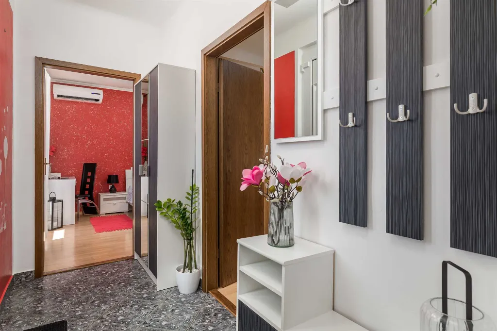 4-Bedroom House with Pool in Kras, Croatia