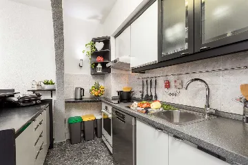 4-Bedroom House with Pool in Kras, Croatia