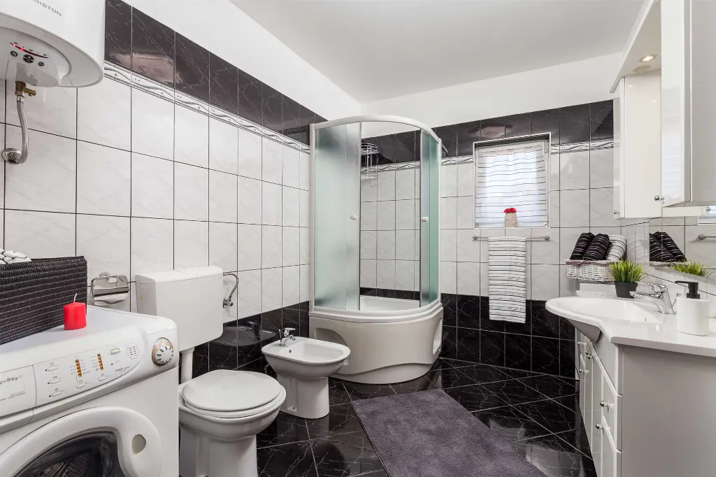 4-Bedroom House with Pool in Kras, Croatia