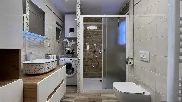 4-Bedroom House with Pool in Kras, Croatia