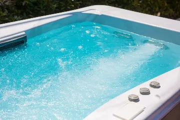 House with Massage Pool & Sauna in Malinska