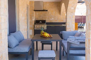 House with Massage Pool & Sauna in Malinska