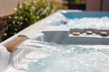 House with Massage Pool & Sauna in Malinska