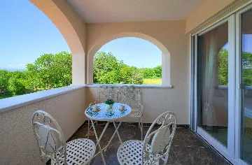 House with Massage Pool & Sauna in Malinska