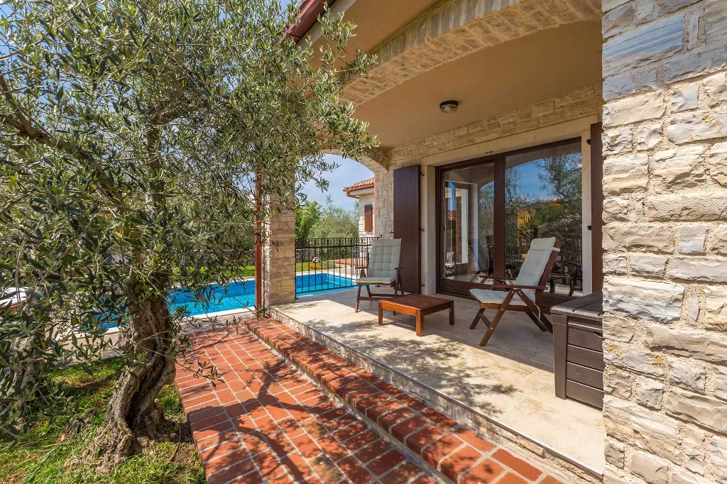 3-Bedroom House in Sabljici for Up to 8 Guests
