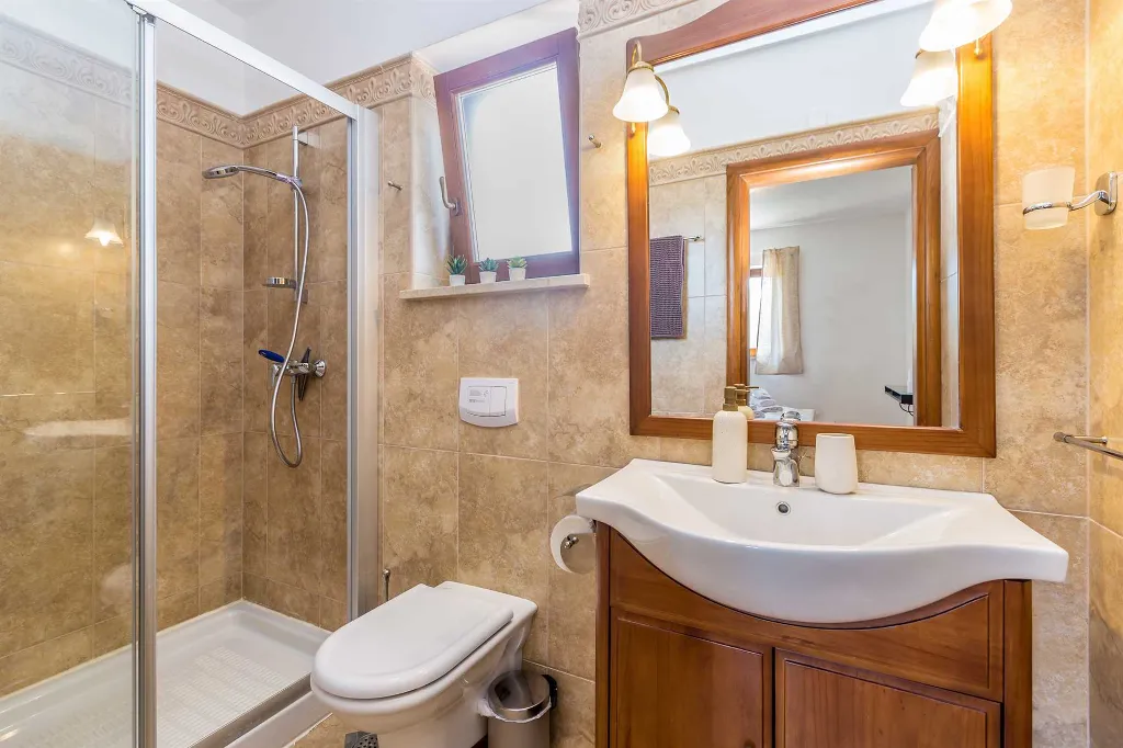 3-Bedroom House in Sabljici for Up to 8 Guests