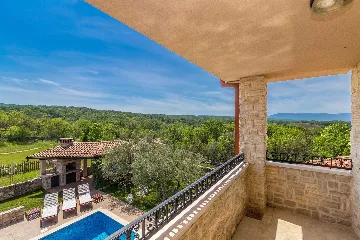 3-Bedroom House in Sabljici for Up to 8 Guests