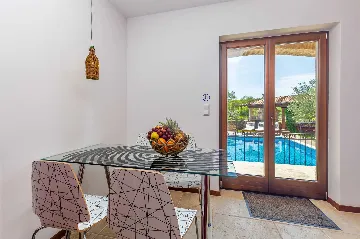 3-Bedroom House in Sabljici for Up to 8 Guests