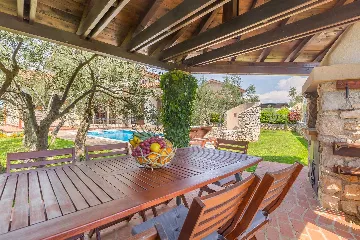 3-Bedroom House in Sabljici for Up to 8 Guests