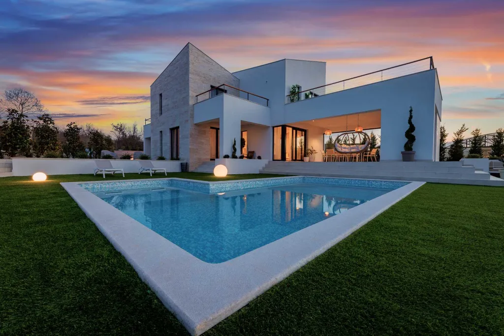Villa in Malinska with Heated Pool and Sauna