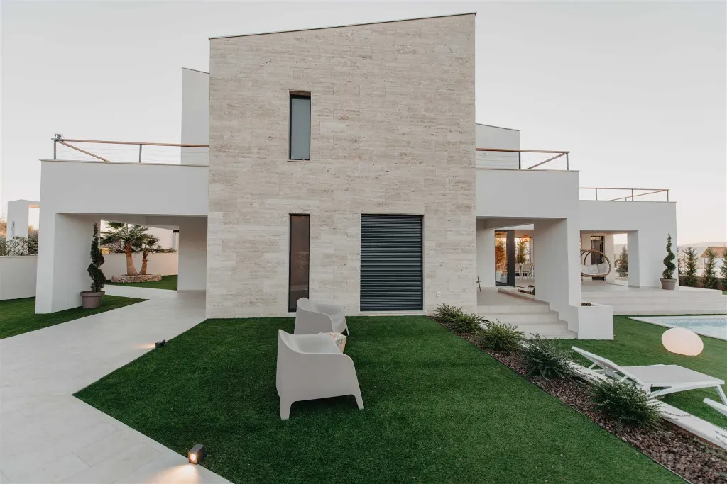 Villa in Malinska with Heated Pool and Sauna