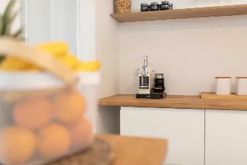 4-Bedroom House with Private Pool in Malinska