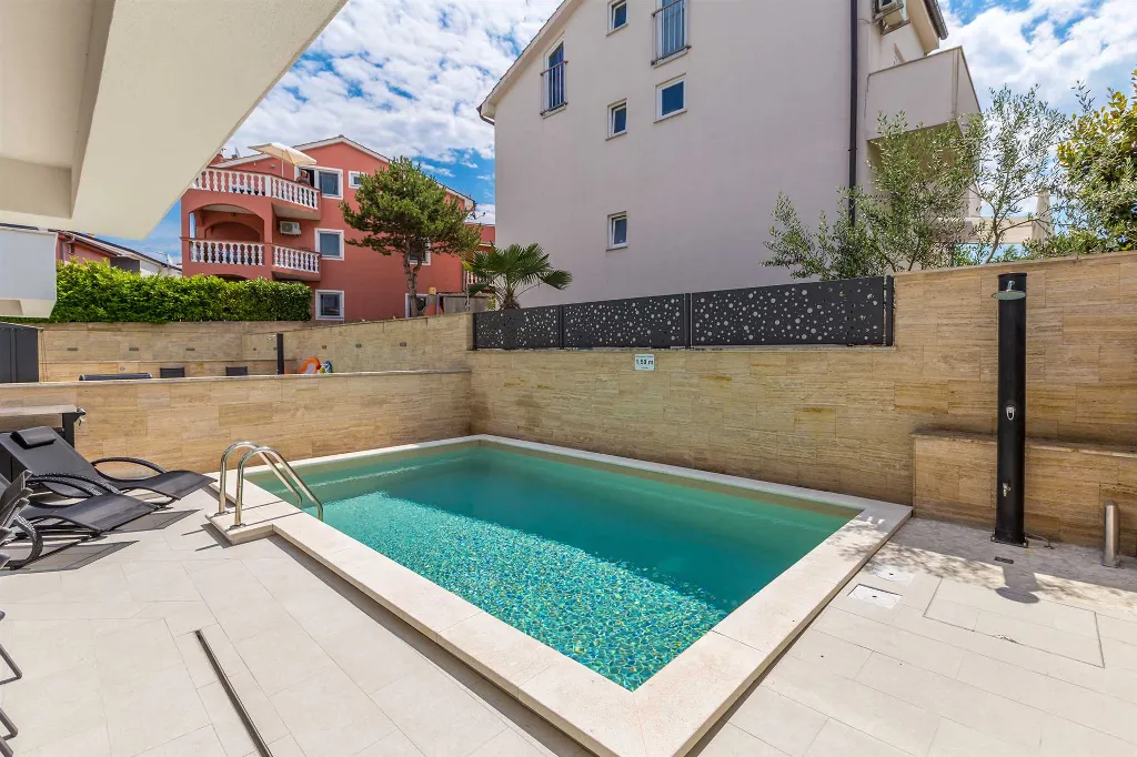 Villa with Private Pool for 6-8 in Malinska