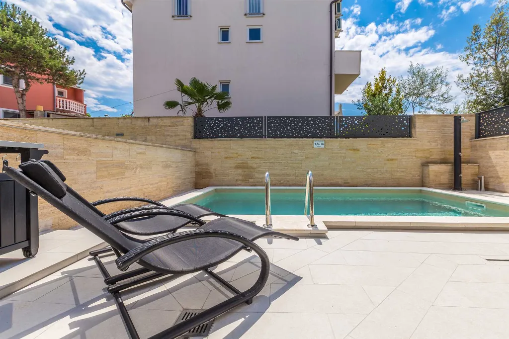 Villa with Private Pool for 6-8 in Malinska