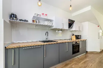 Villa with Private Pool for 6-8 in Malinska