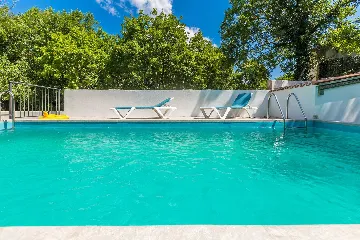 3-Bedroom House with Private Pool in Omišalj