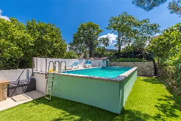 3-Bedroom House with Private Pool in Omišalj