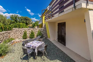 3-Bedroom House with Private Pool in Omišalj