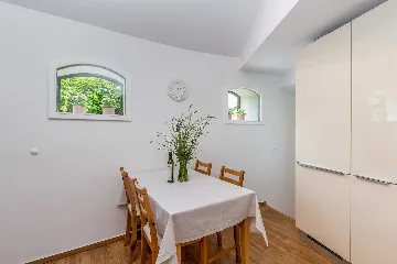 3-Bedroom House with Private Pool in Omišalj