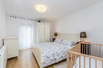 3-Bedroom House with Private Pool in Omišalj