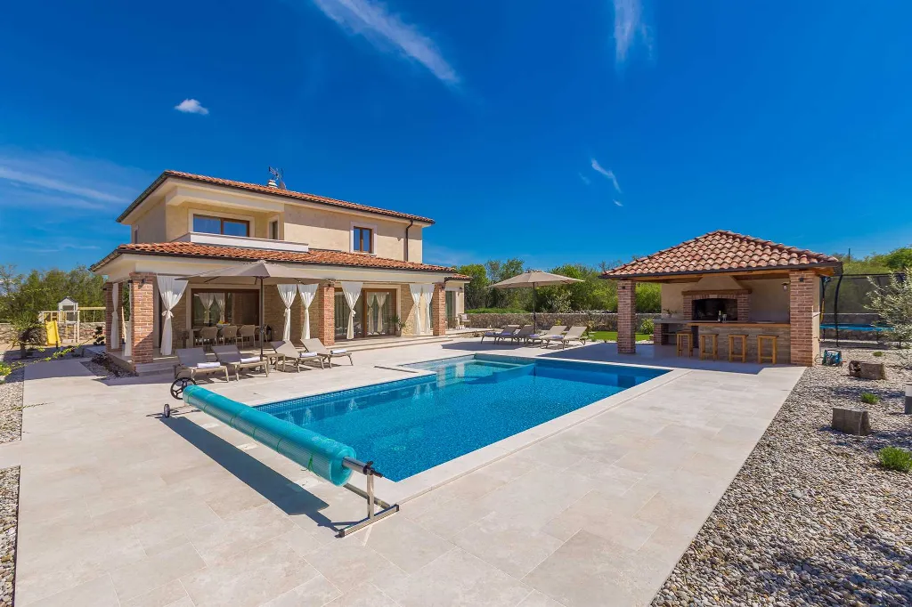 4-Bedroom Villa with Heated Pool in Krk