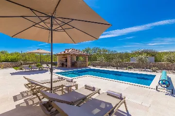 4-Bedroom Villa with Heated Pool in Krk