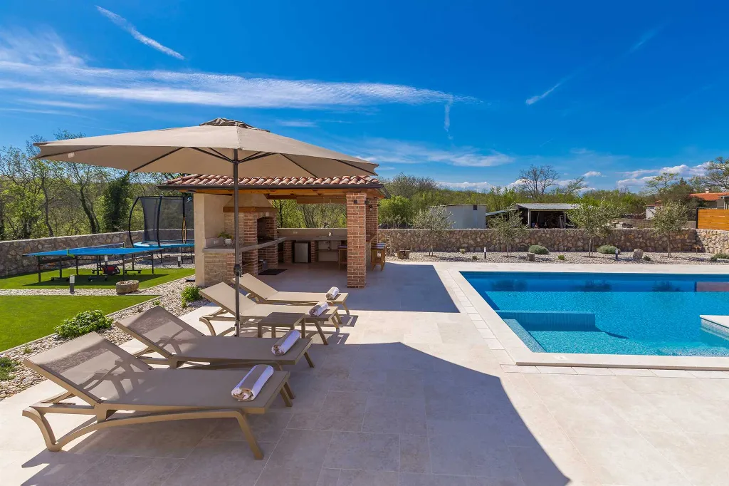 4-Bedroom Villa with Heated Pool in Krk