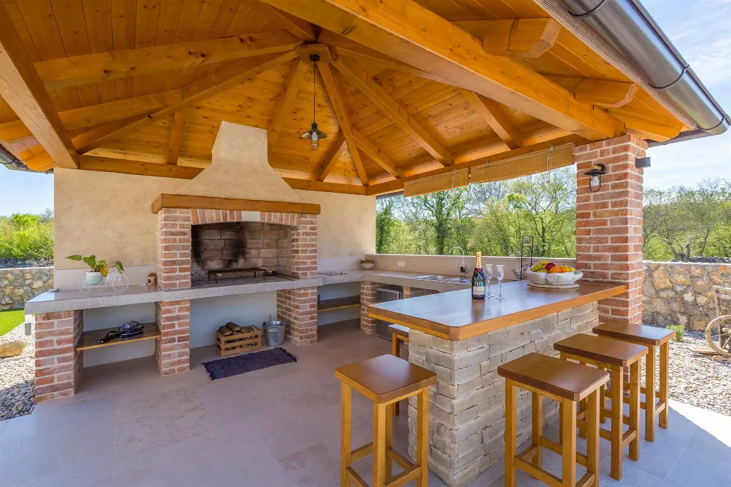 4-Bedroom Villa with Heated Pool in Krk